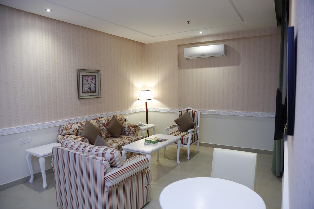 Flora Hotel Suite 2 فلورا2 للشقق المخدومة Rijád Exteriér fotografie