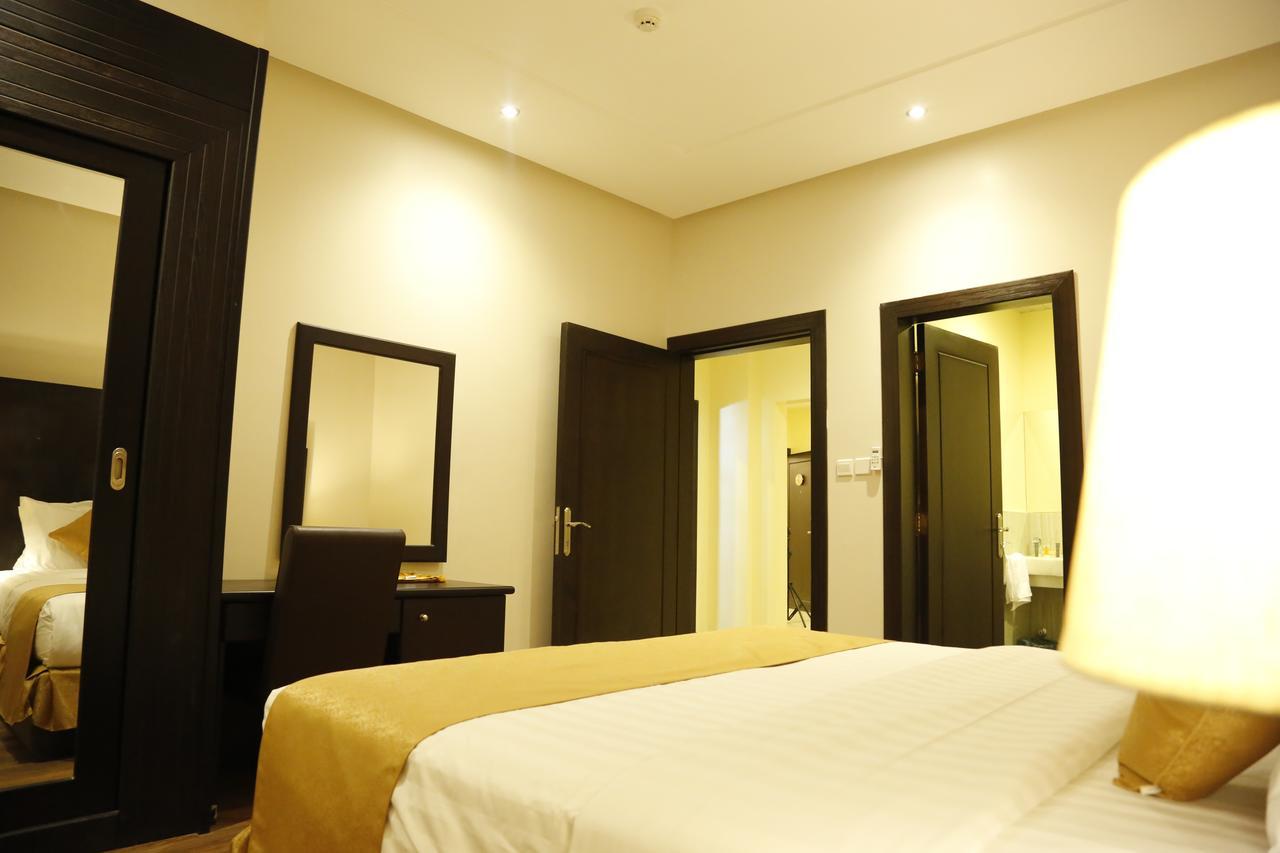 Flora Hotel Suite 2 فلورا2 للشقق المخدومة Rijád Exteriér fotografie
