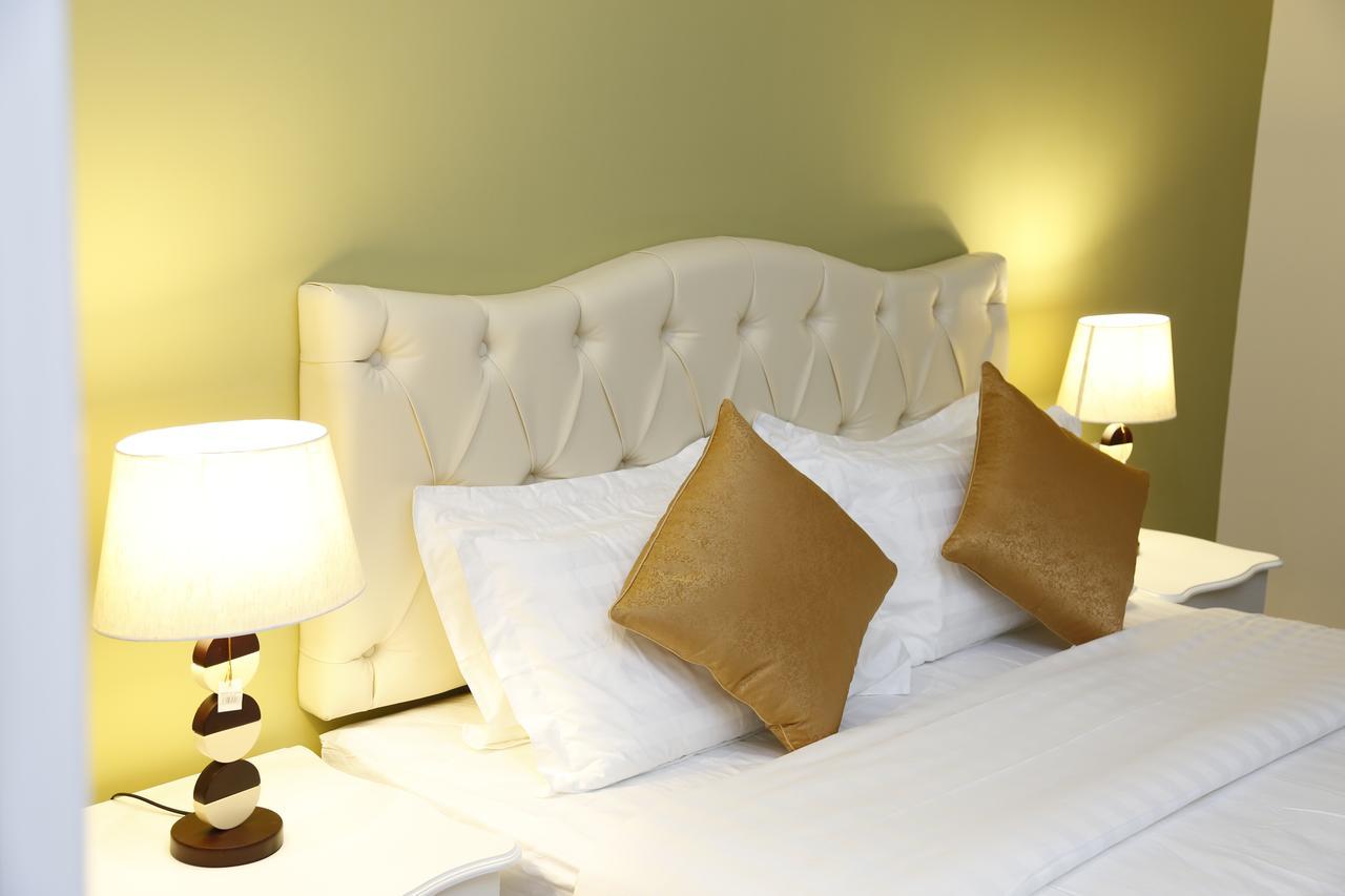 Flora Hotel Suite 2 فلورا2 للشقق المخدومة Rijád Exteriér fotografie