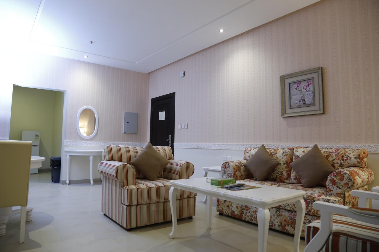 Flora Hotel Suite 2 فلورا2 للشقق المخدومة Rijád Exteriér fotografie
