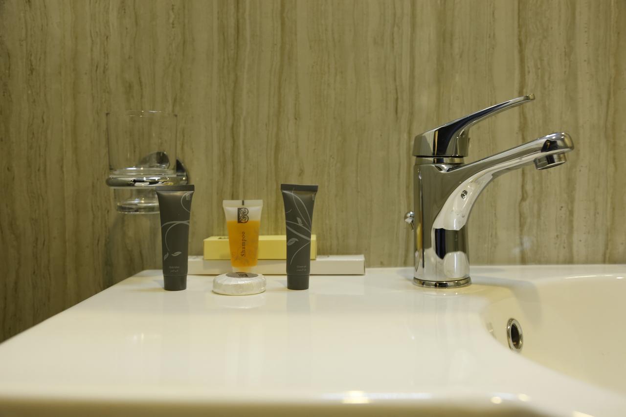 Flora Hotel Suite 2 فلورا2 للشقق المخدومة Rijád Exteriér fotografie