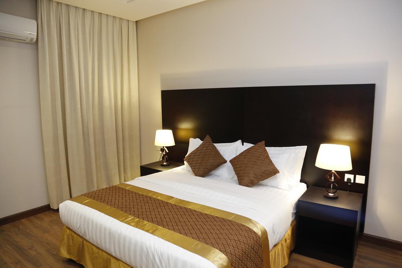 Flora Hotel Suite 2 فلورا2 للشقق المخدومة Rijád Exteriér fotografie